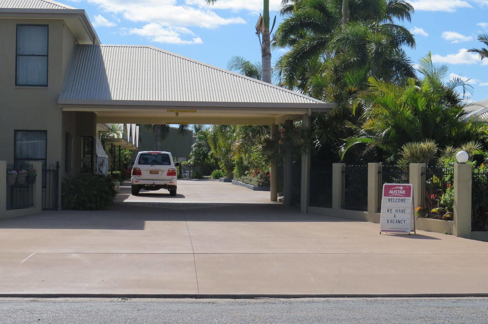 Biloela Palms Motor Inn Exterior foto