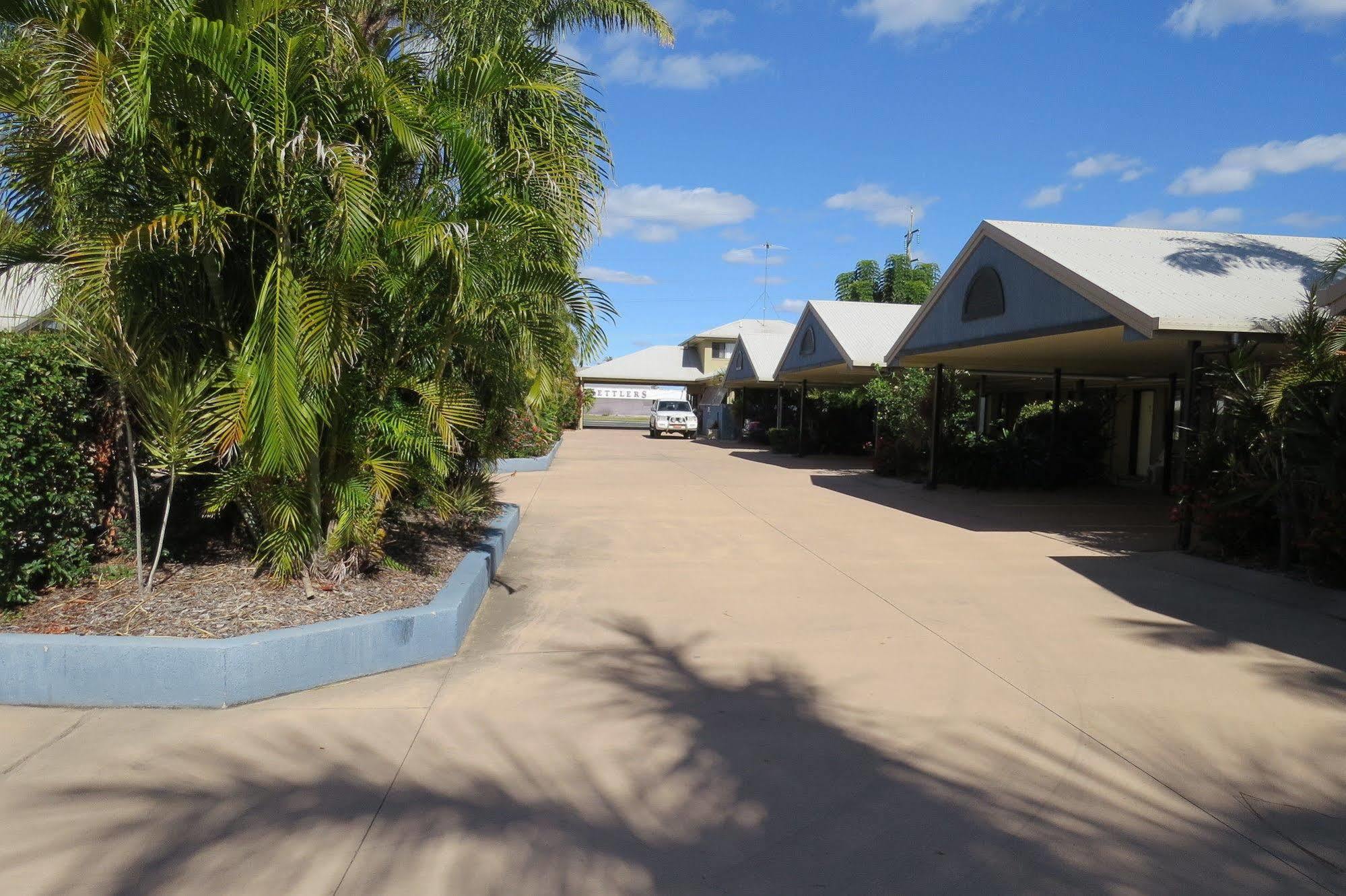 Biloela Palms Motor Inn Exterior foto